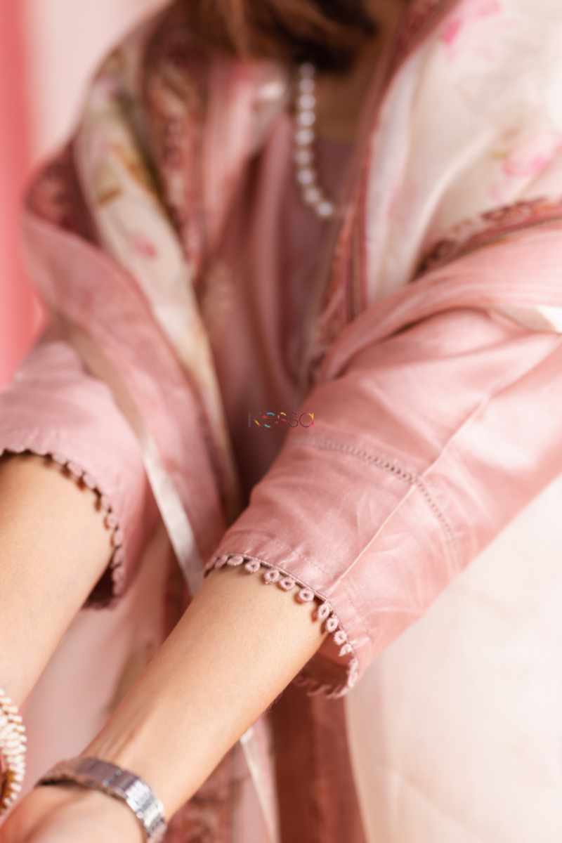 Image for Kusvaa Ws896 Urmul Chanderi Kurta With Organza Dupatta Closeup
