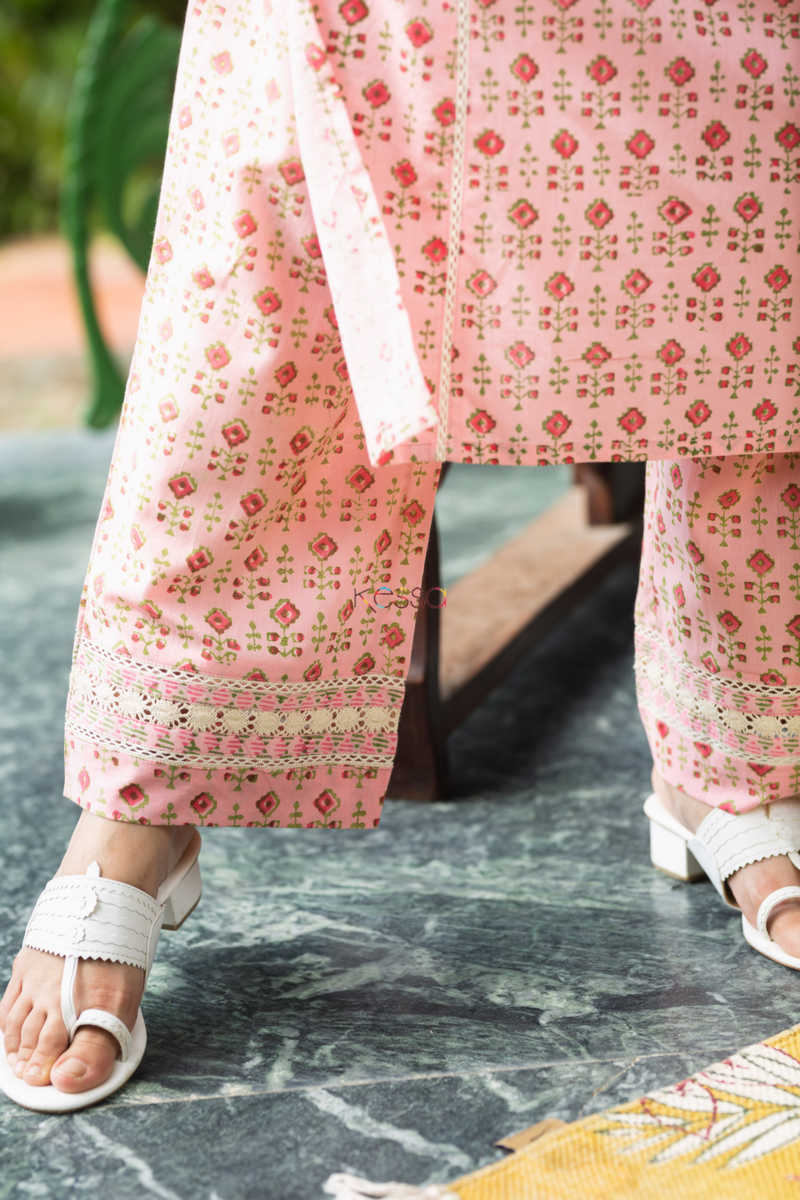 Image for Kusvaa Wsr321 Aarunya Block Print Kurta Pant Set Closeup 2