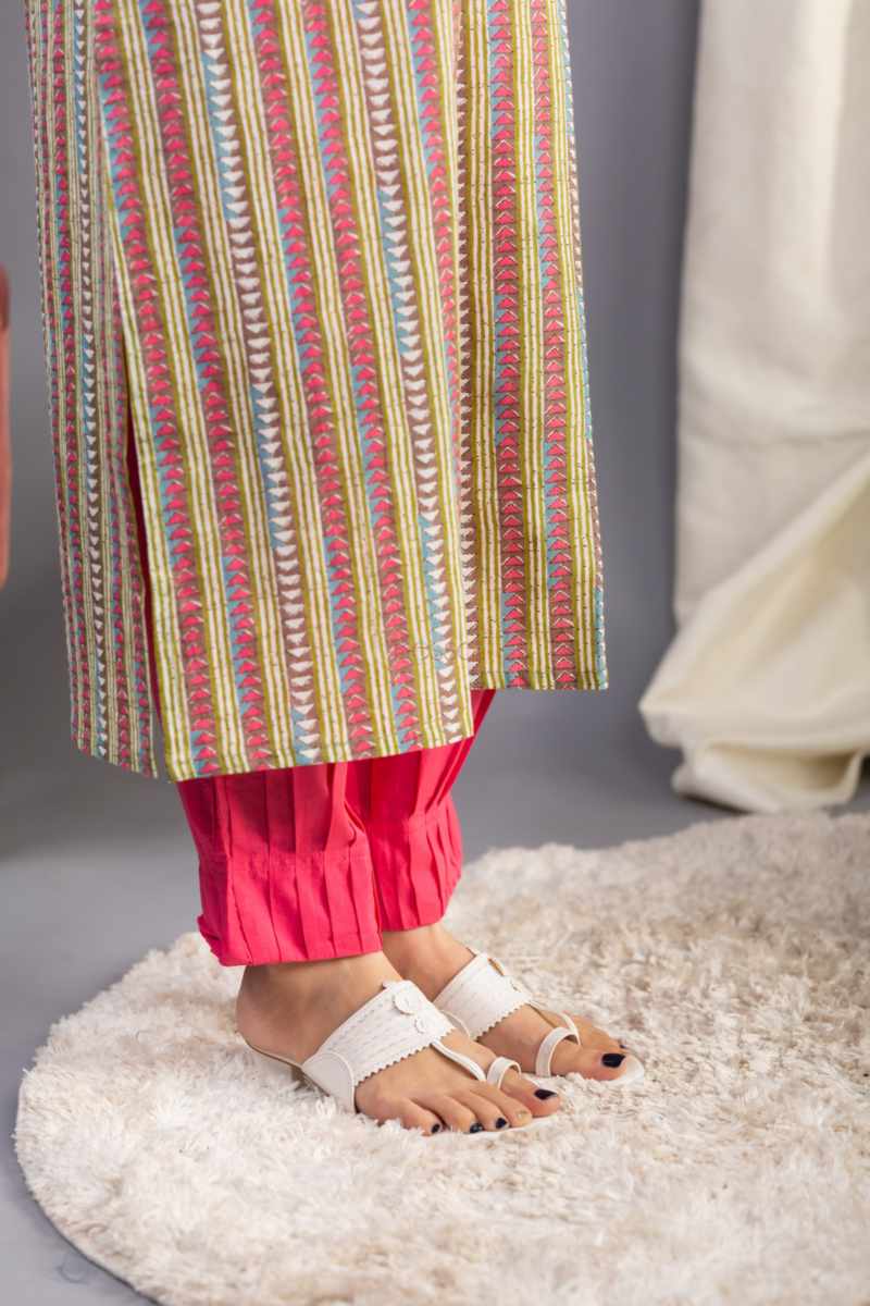 Image for De148 Manasa Regular Wear Kurta Closeup 2 New