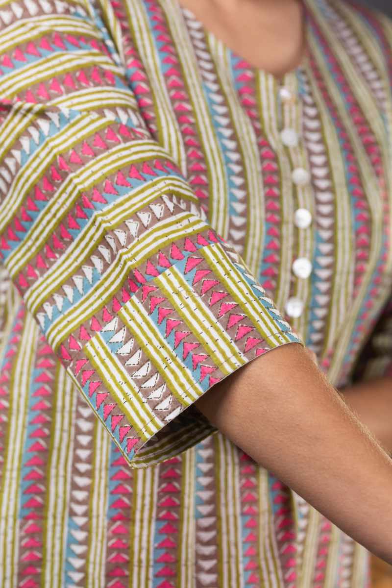 Image for De148 Manasa Regular Wear Kurta Closeup New