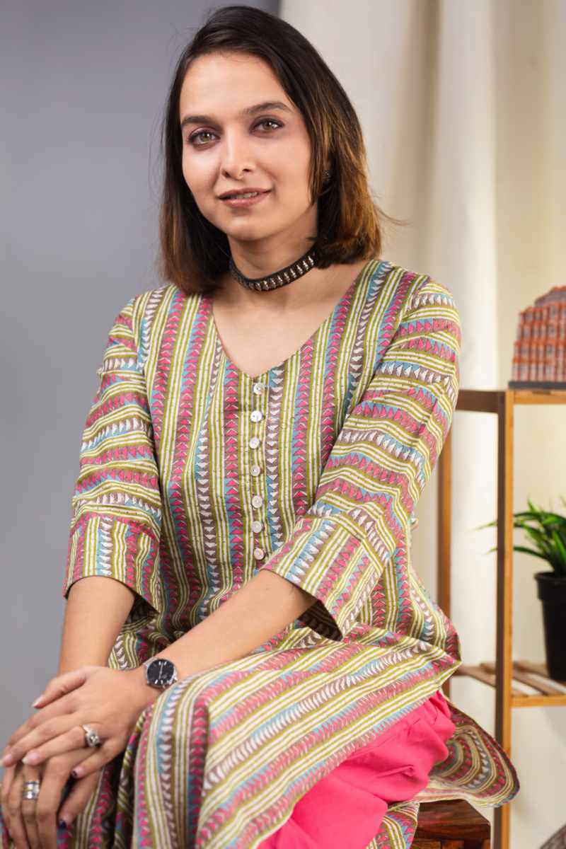 Image for De148 Manasa Regular Wear Kurta Sitting New
