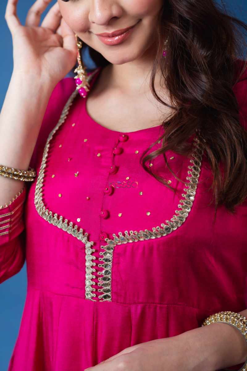 Image for Kusvaa Ws900 Aarunya Kalidaar Mulsin Kurta With Palazzo Closeup