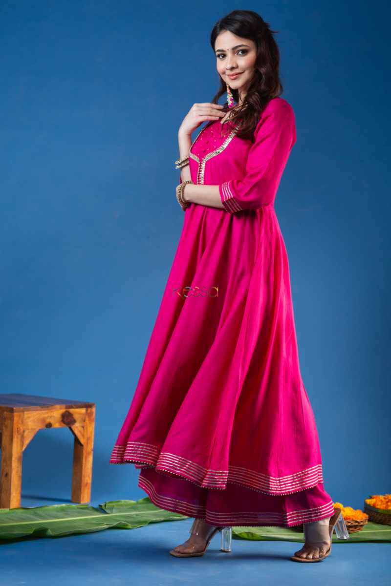 Image for Kusvaa Ws900 Aarunya Kalidaar Mulsin Kurta With Palazzo Side