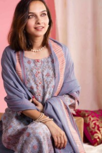 Image for Kusvaa Ws901 Ishara Block Print Kurta With Chanderi Dupatta Sitting