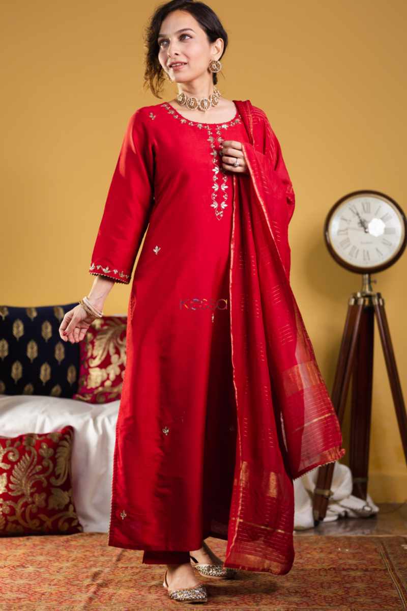Image for Kusvaa Ws902 Alisa Chanderi Kurta Pant Set With Dupatta Side