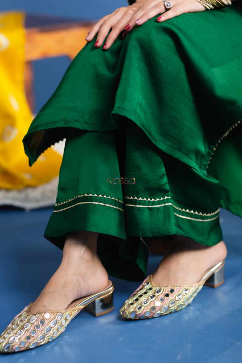 Image for Kusvaa Ws922 Adithi Silk Complete Suit Set With Chanderi Dupatta Closeup 2