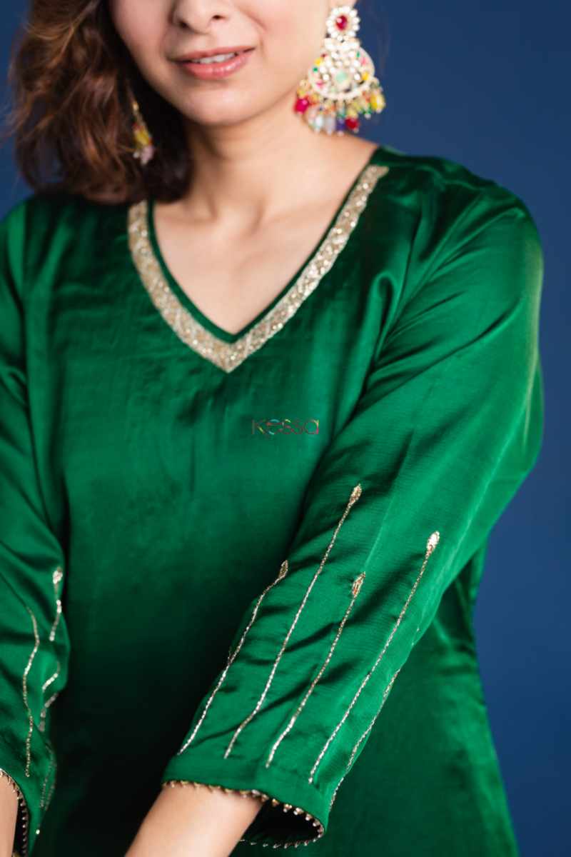 Image for Kusvaa Ws922 Adithi Silk Complete Suit Set With Chanderi Dupatta Closeup