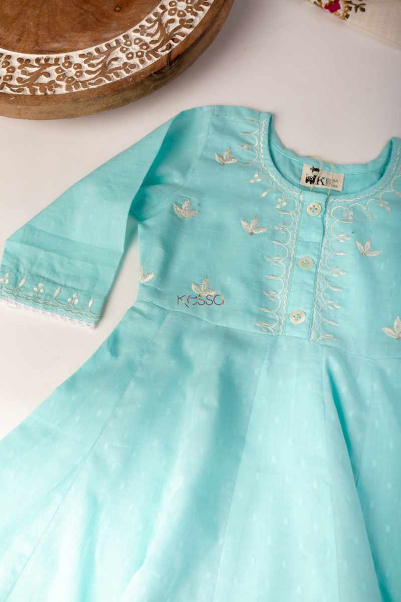 Image for Kusvaa Wsk48 Visala Cotton Dobby Kalidaar Kids Kurta Closeup 2