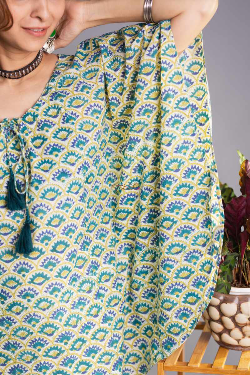 Image for Kusvaa Wsr332 Tamal Short Block Print Kaftan Closeup 2