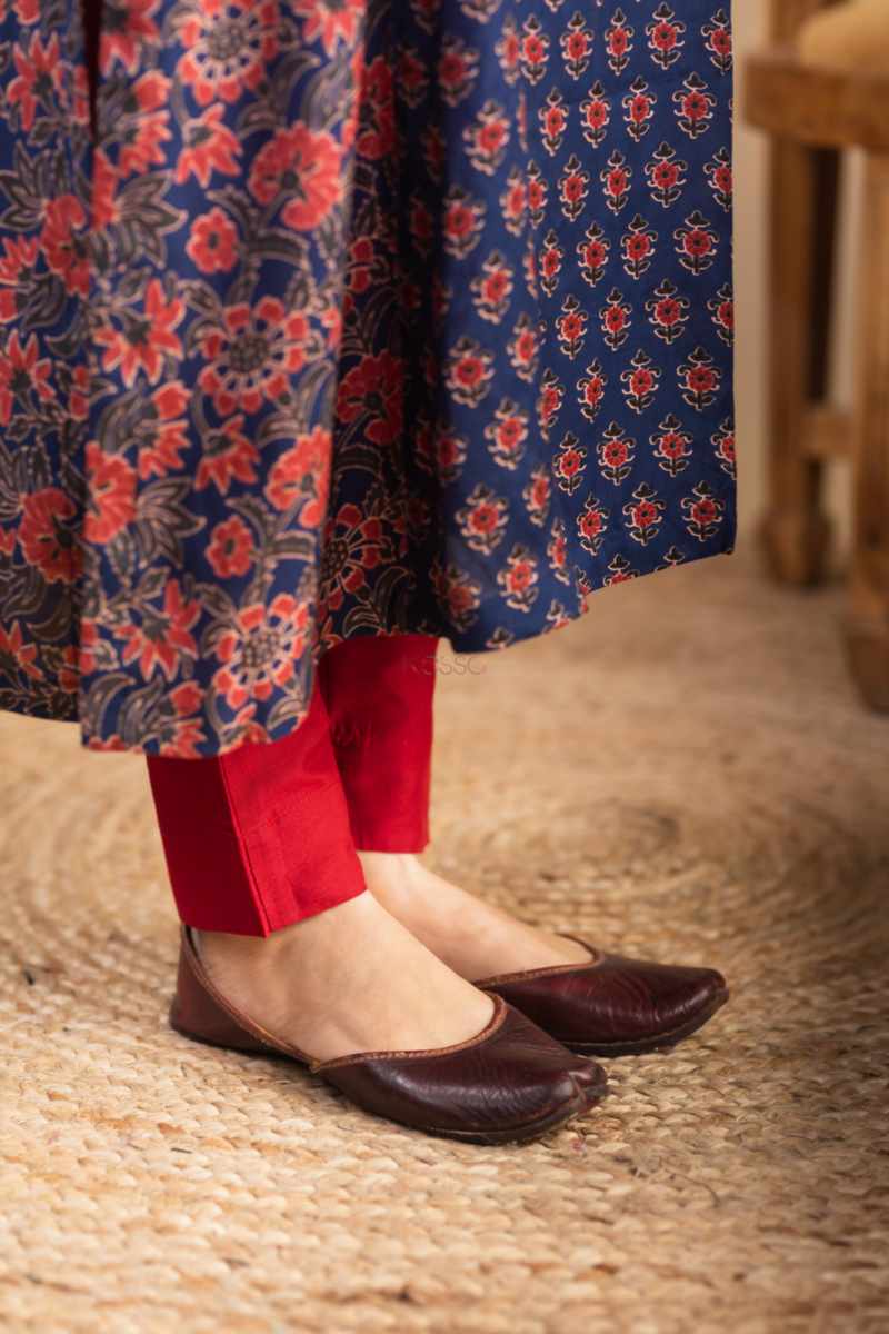 Image for Avdaf190 Abhisha Muslin A Line Kurta Closeup 2 New