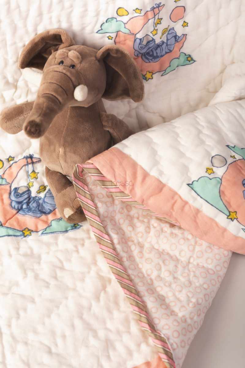 Image for Kaq225 Siti Blockprint Mulmul Baby Quilt Front
