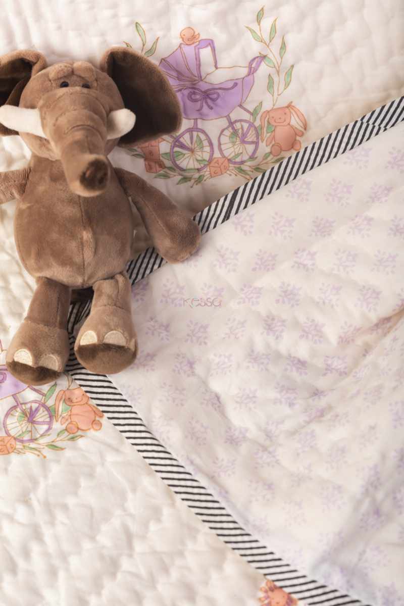 Image for Kaq229 Pushti Blockprint Mulmul Baby Quilt Side