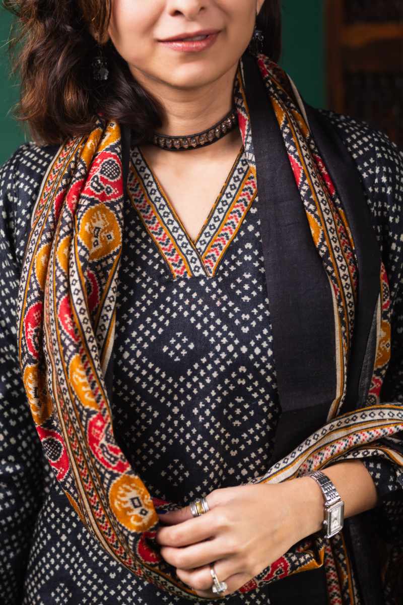 Image for Kusvaa Kuoj179 Shaili Pashmina Kurta Dupatta Set Closeup