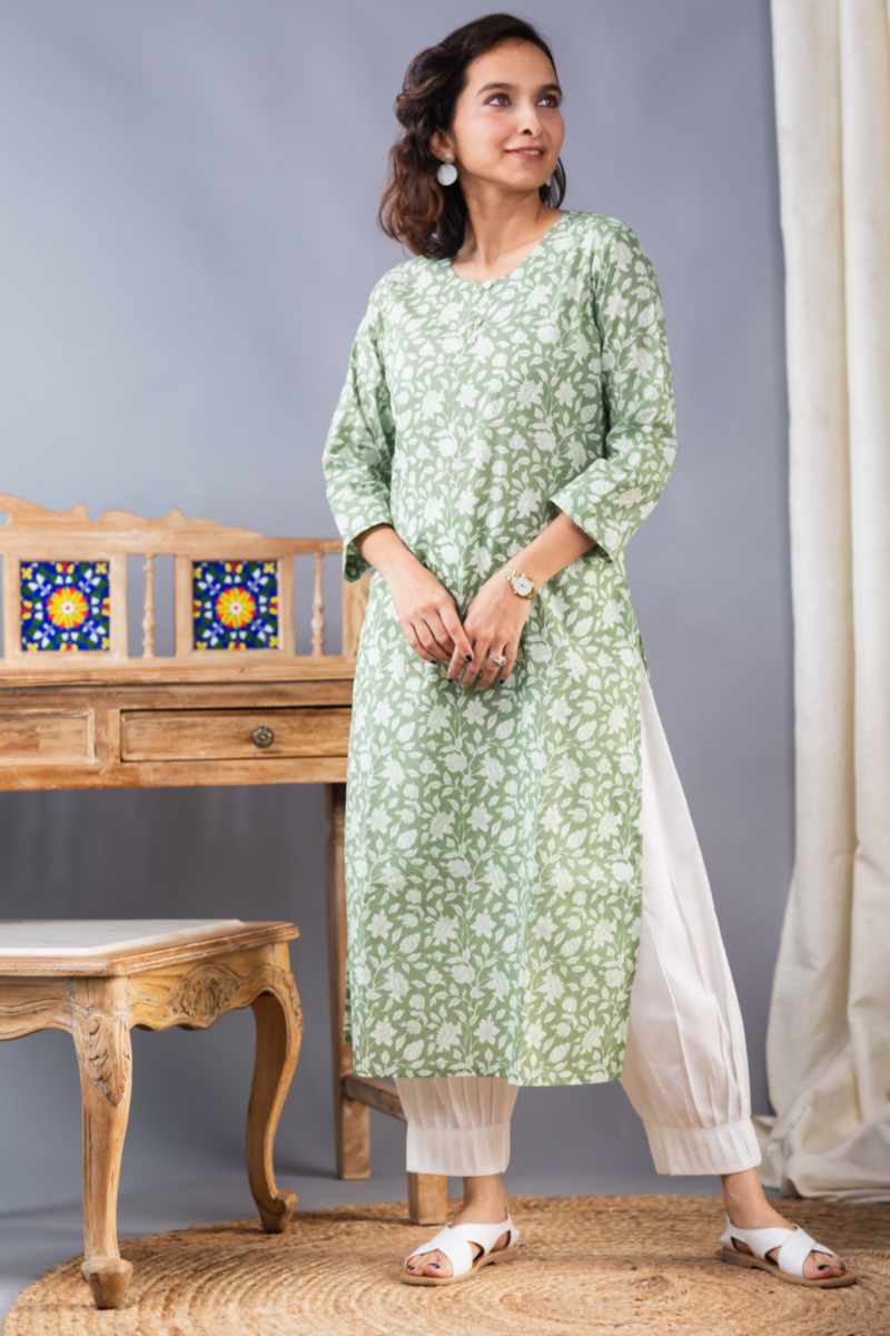 Image for Kusvaa Taf100 Sagara Straight Cotton Kurta Front