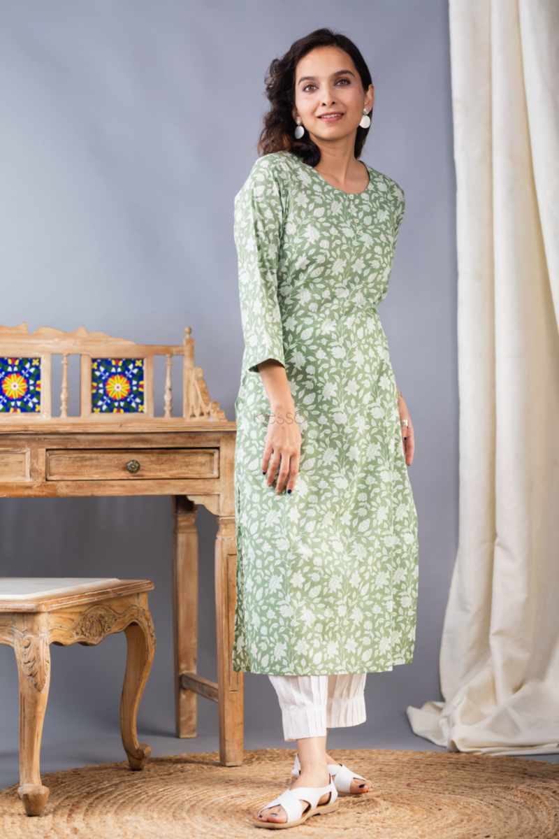 Image for Kusvaa Taf100 Sagara Straight Cotton Kurta Side