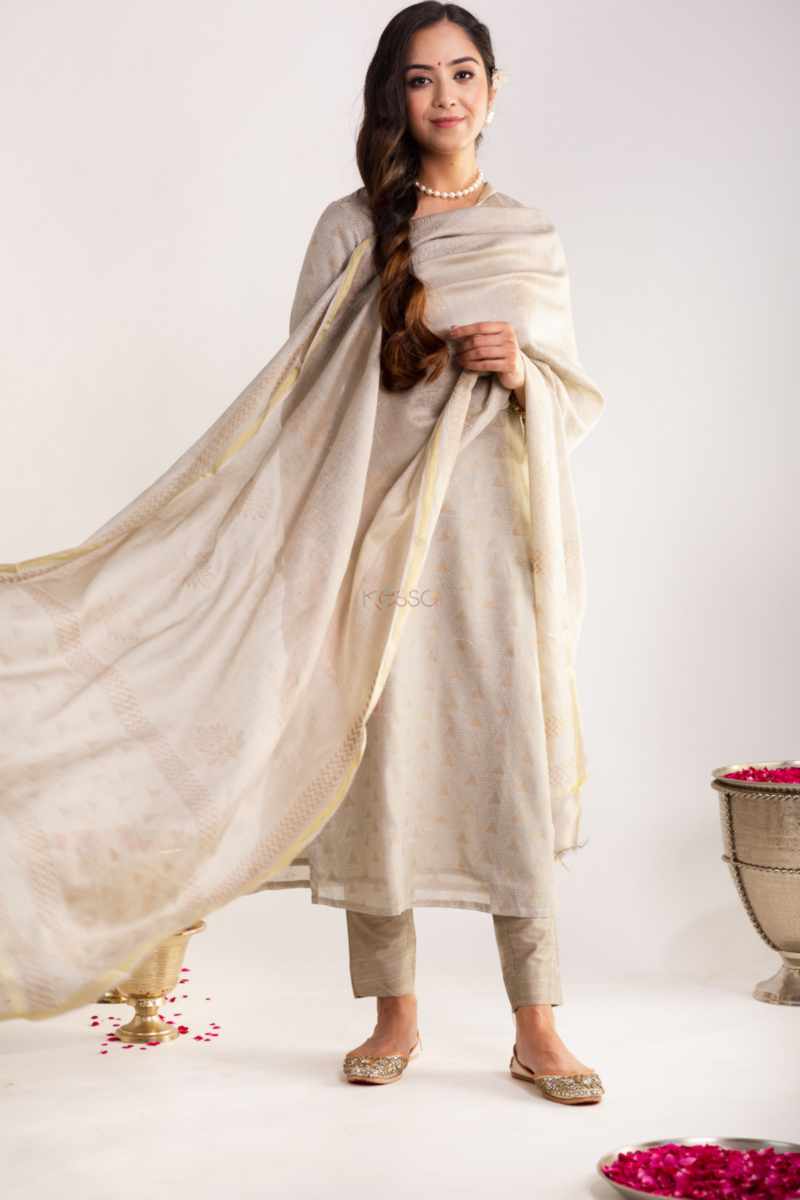 Image for Kusvaa Vcr151 Nushi Maheshwari Silk Kurta Dupatta Set Front