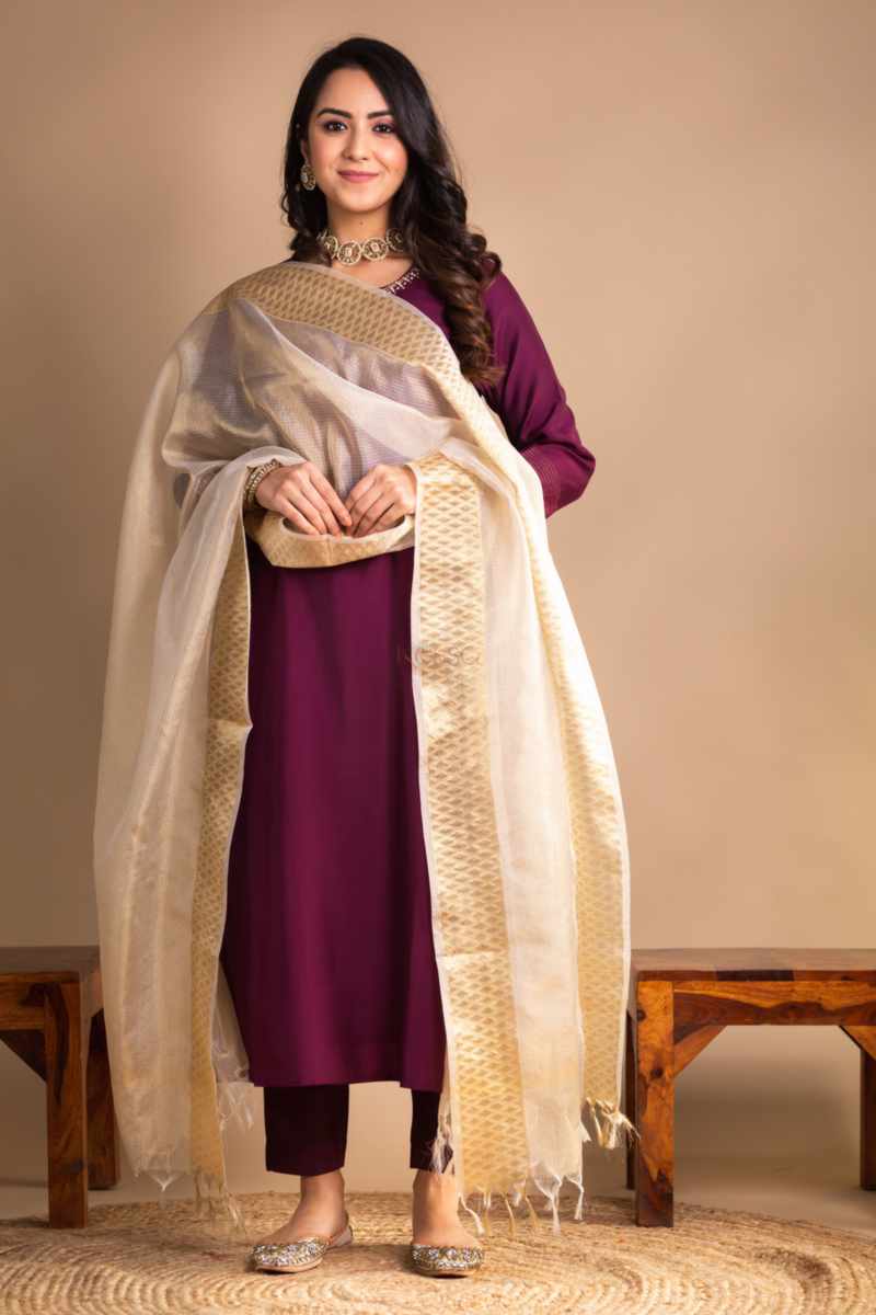 Image for Kusvaa Vcr160 Daruka Chanderi Straight Kurta Front