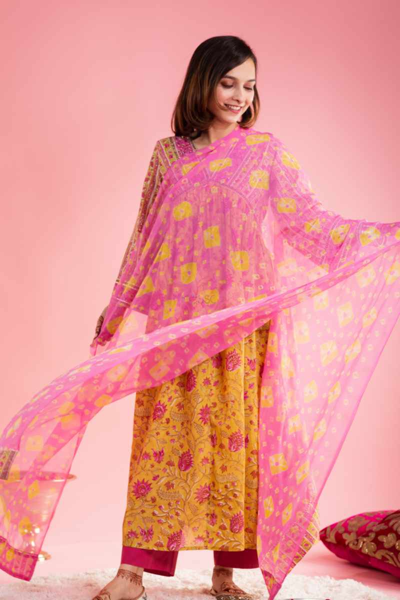 Image for Kusvaa Wsr346 Aakriti Block Print Kurta With Chiffon Dupatta Front