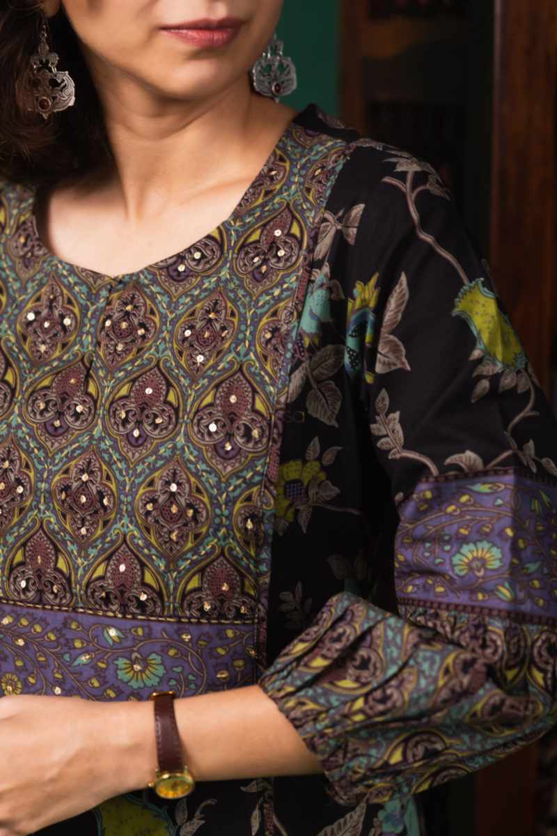 Image for Kusvaa Avdaf201 Jasmira Cotton Kurta Salwar Set Closeup