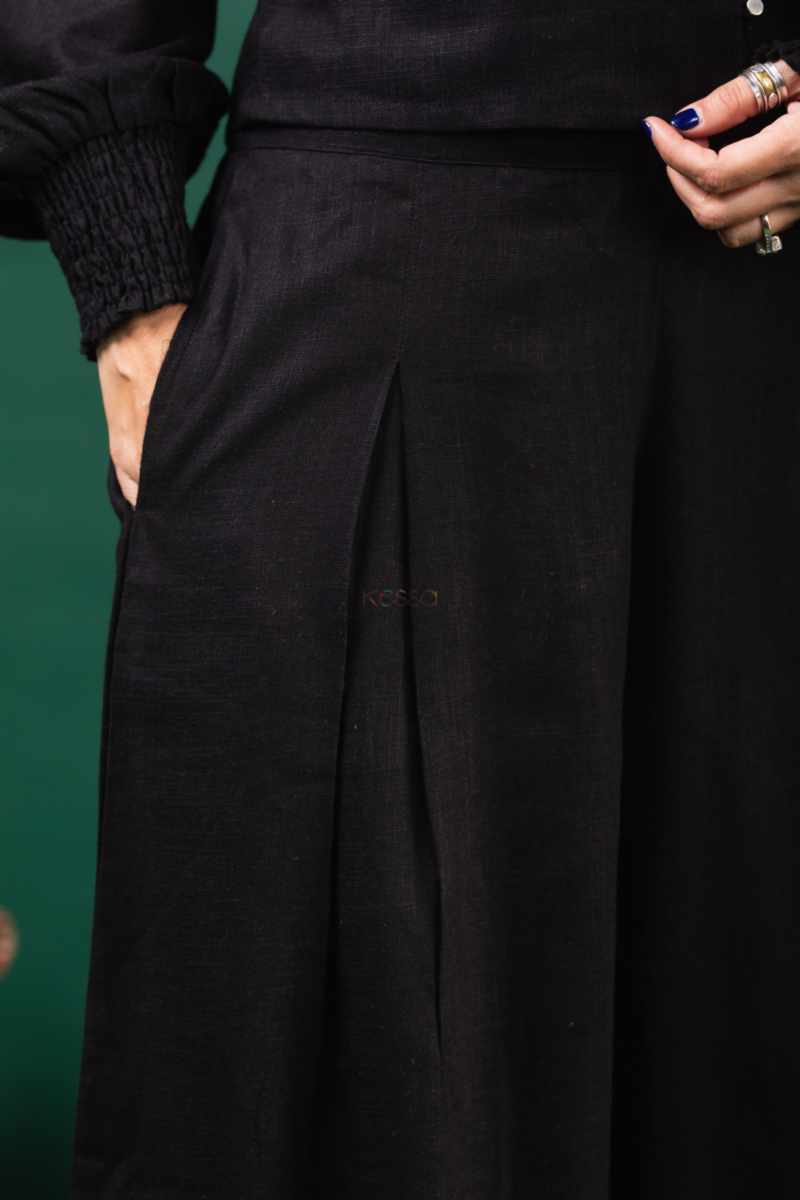 Image for Kusvaa Avdaf202 Lalita Cotton Linen Top Pant Set Closeup 2