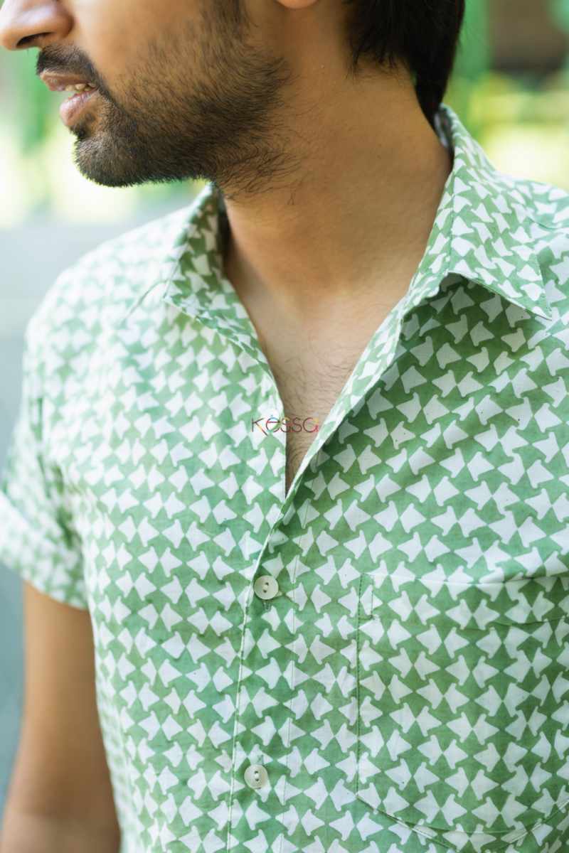 Image for Kusvaa Awk55 Arvind Block Print Men Shirt Closeup