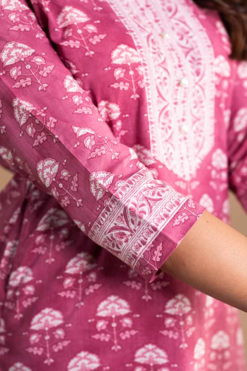 Image for Kusvaa De154 Adhita Straight Regular Kurta Closeup 2