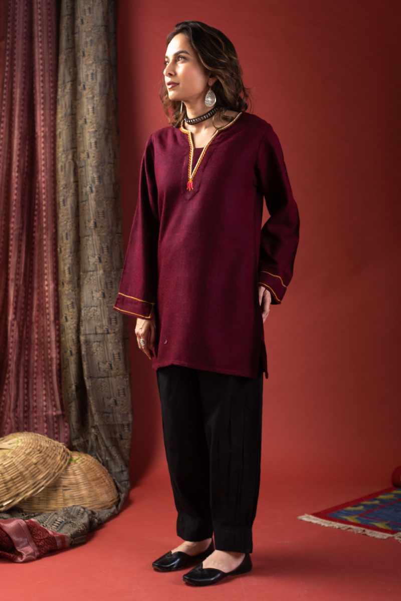 Image for Kusvaa De165 Mya Woolen Short Kurti Back New