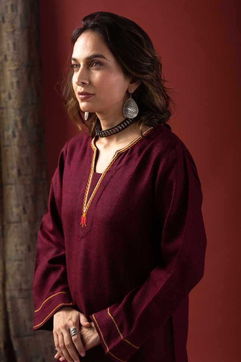 Image for Kusvaa De165 Mya Woolen Short Kurti Closeup 2 New