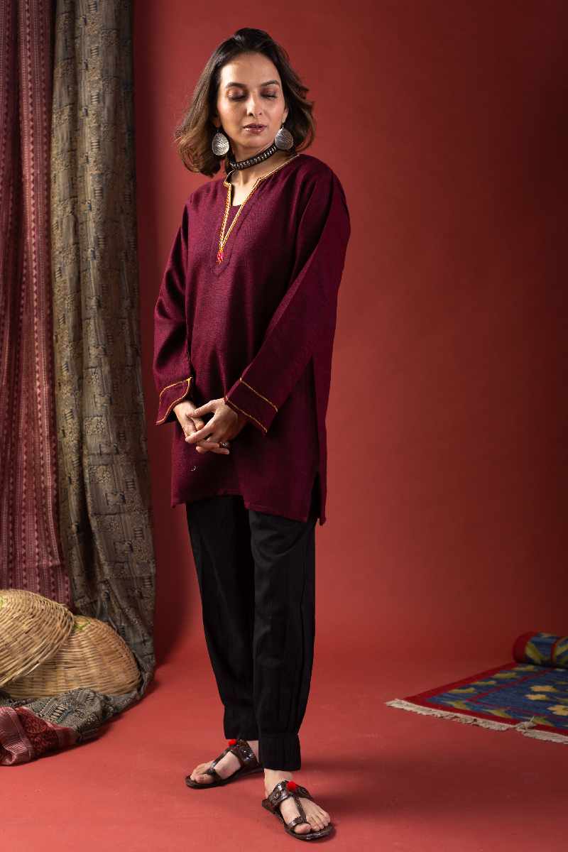 Image for Kusvaa De165 Mya Woolen Short Kurti Closeup 3 New