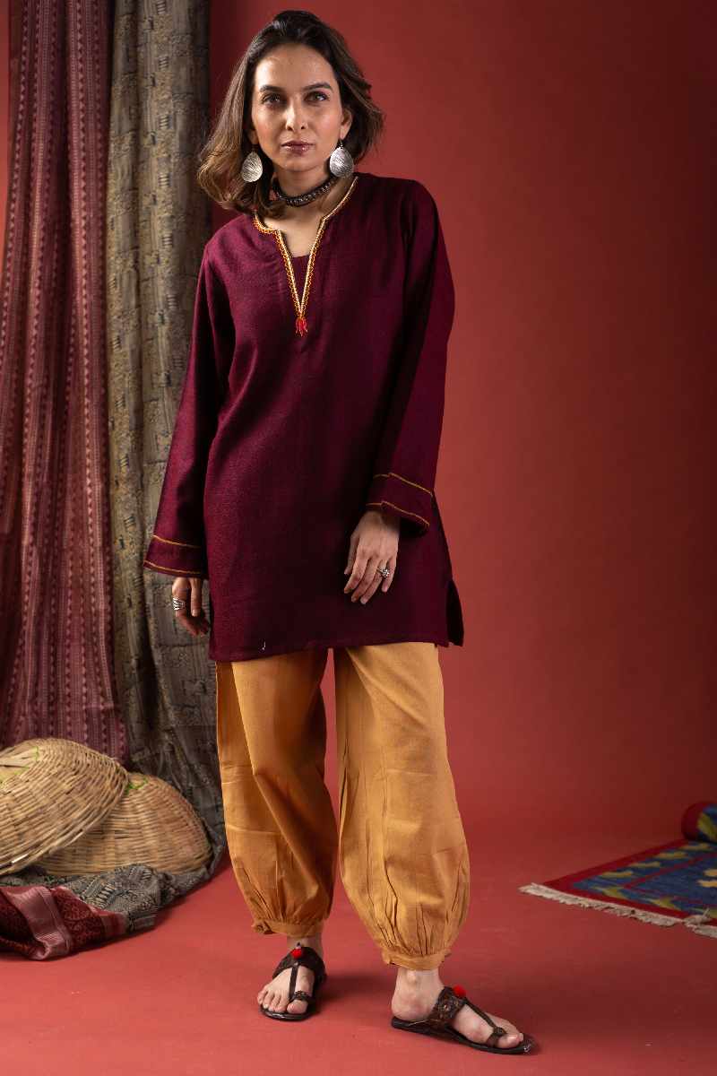 Image for Kusvaa De165 Mya Woolen Short Kurti Closeup 6 New