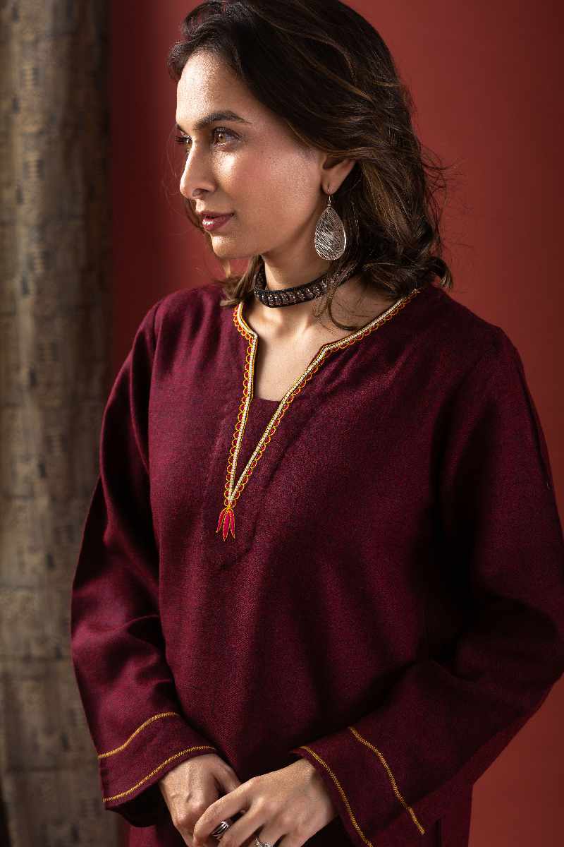 Image for Kusvaa De165 Mya Woolen Short Kurti Closeup New