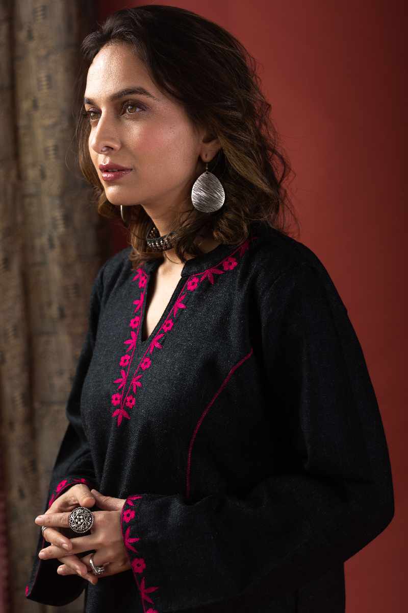 Image for Kusvaa De169 Saumya Woolen Short Kurti Featured