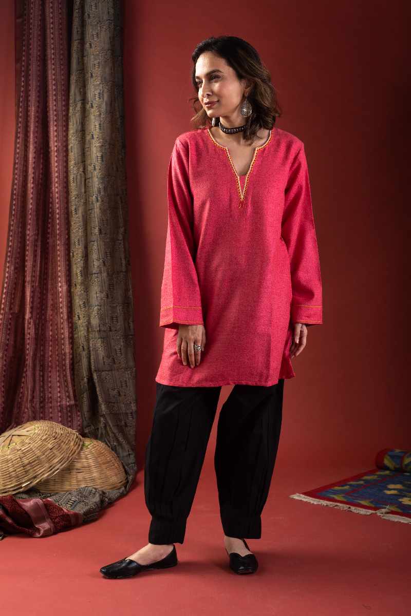 Image for Kusvaa De170 Keerthi Woolen Short Kurti Neck