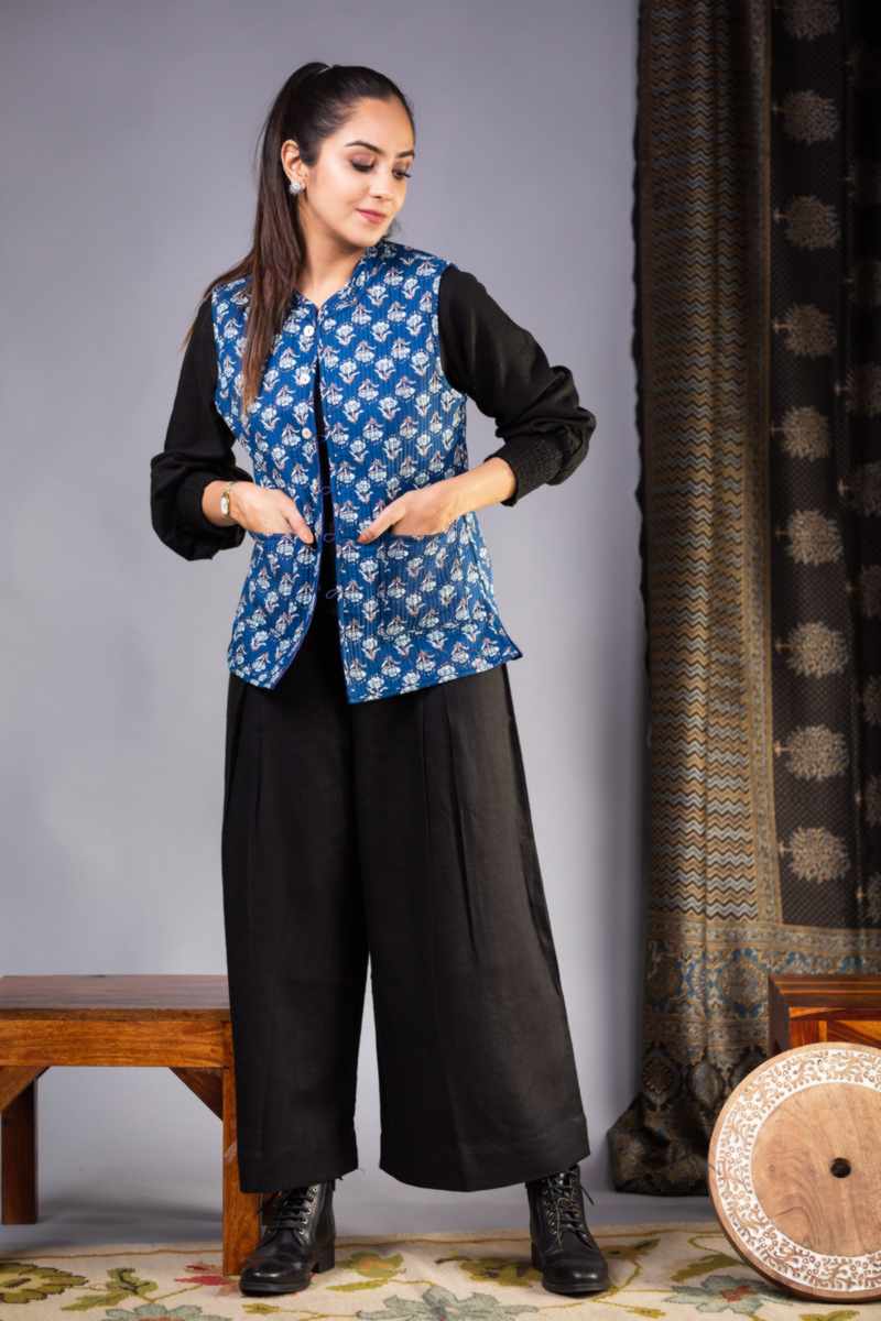 Image for Kusvaa Sj28blue Mrinal Quilted Full Sleeves Reverable Silk Jacket Featured