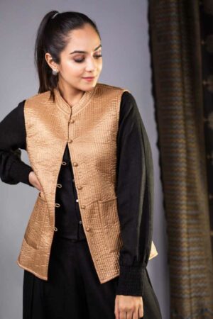 Image for Kusvaa Sj30beige Arunima Quilted Half Sleeves Reverable Silk Jacket Featured
