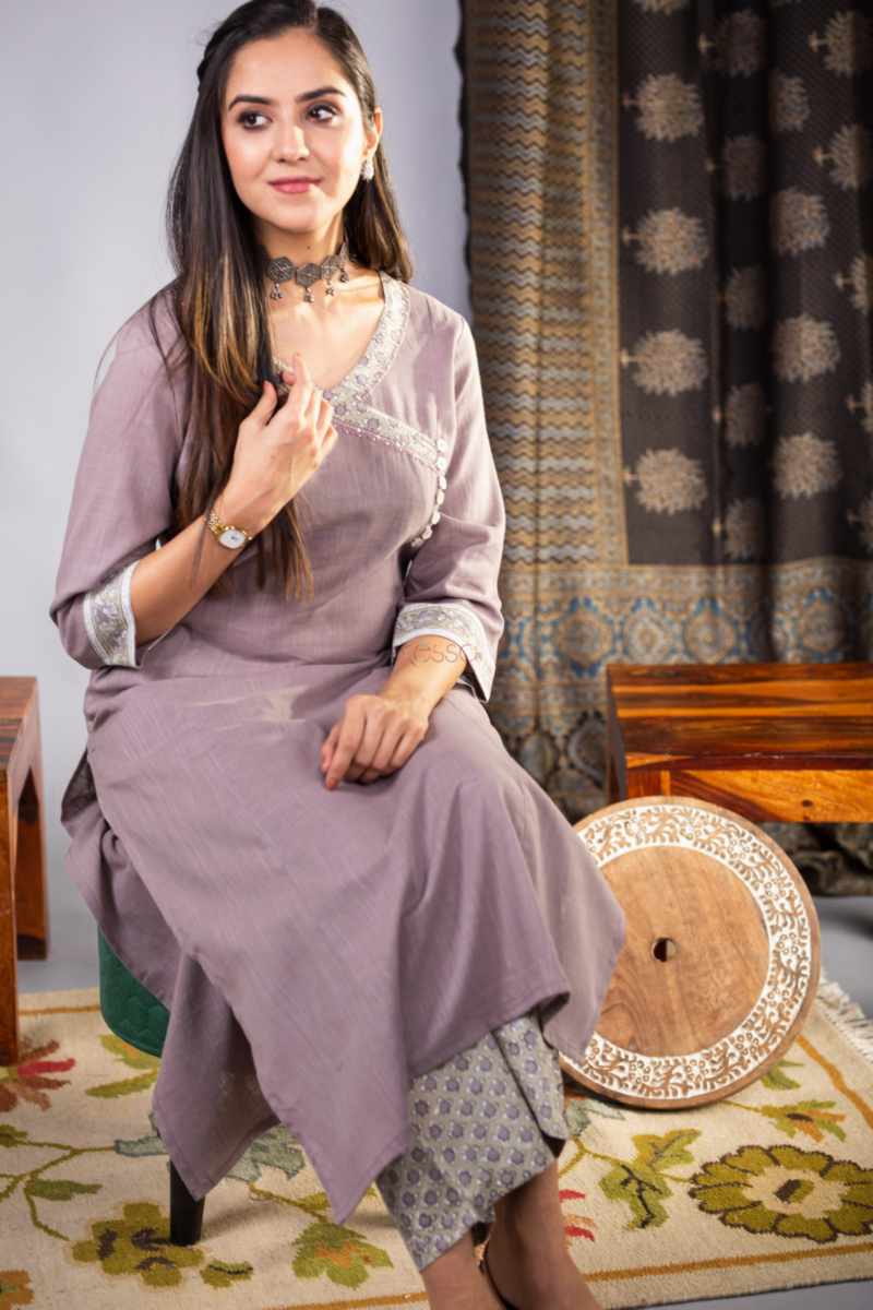 Image for Kusvaa Vcr164 Aashka Kurta Pant Set Sitting