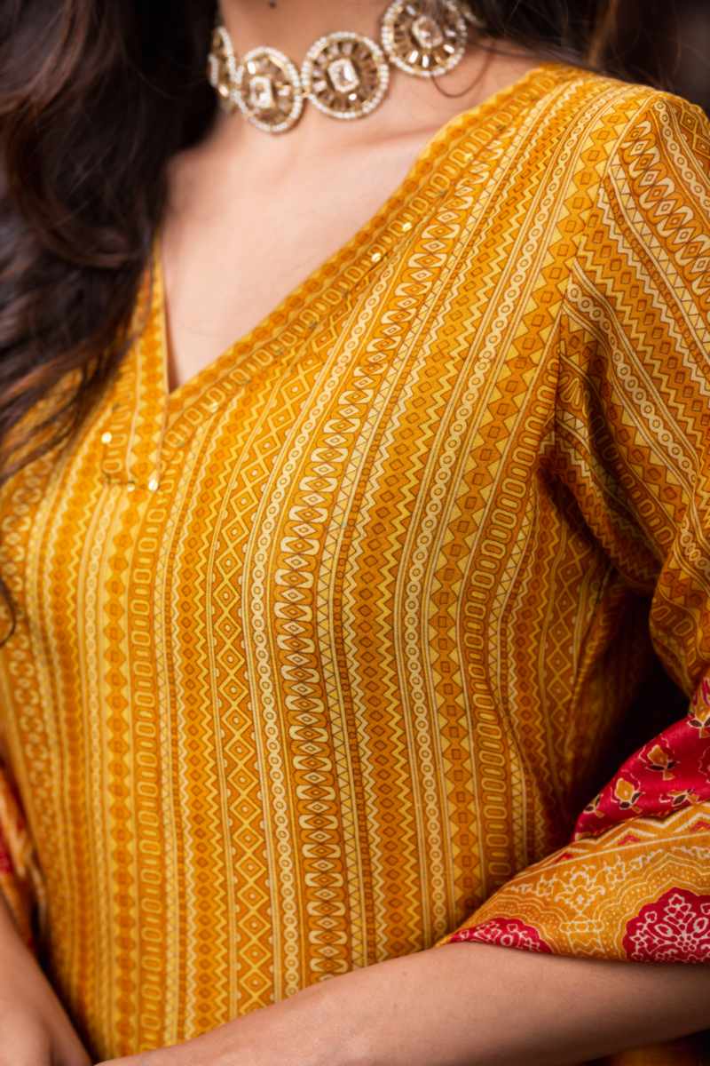 Image for Kusvaa Ws941 Indu Chanderi Kurta Dupatta Set Closeup