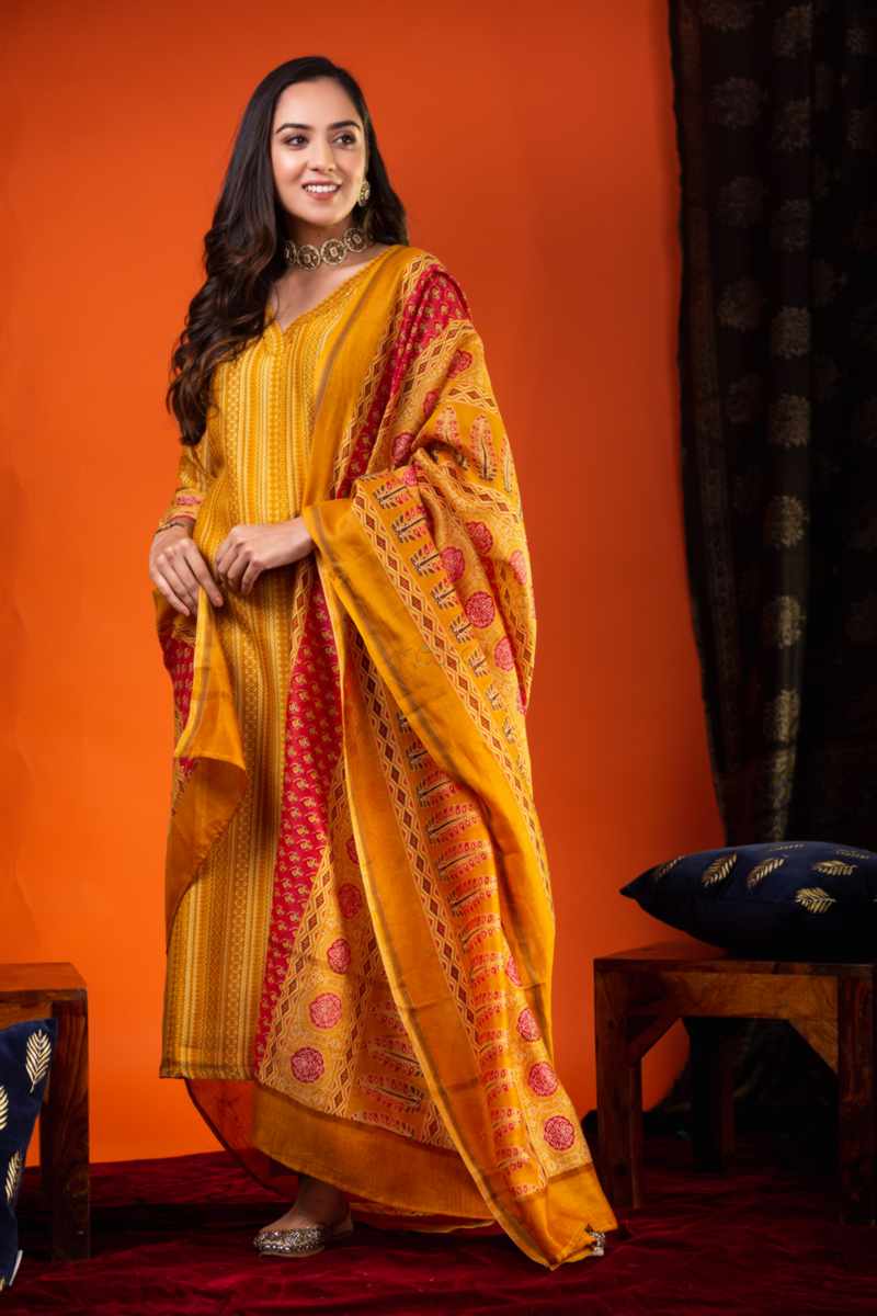 Image for Kusvaa Ws941 Indu Chanderi Kurta Dupatta Set Side