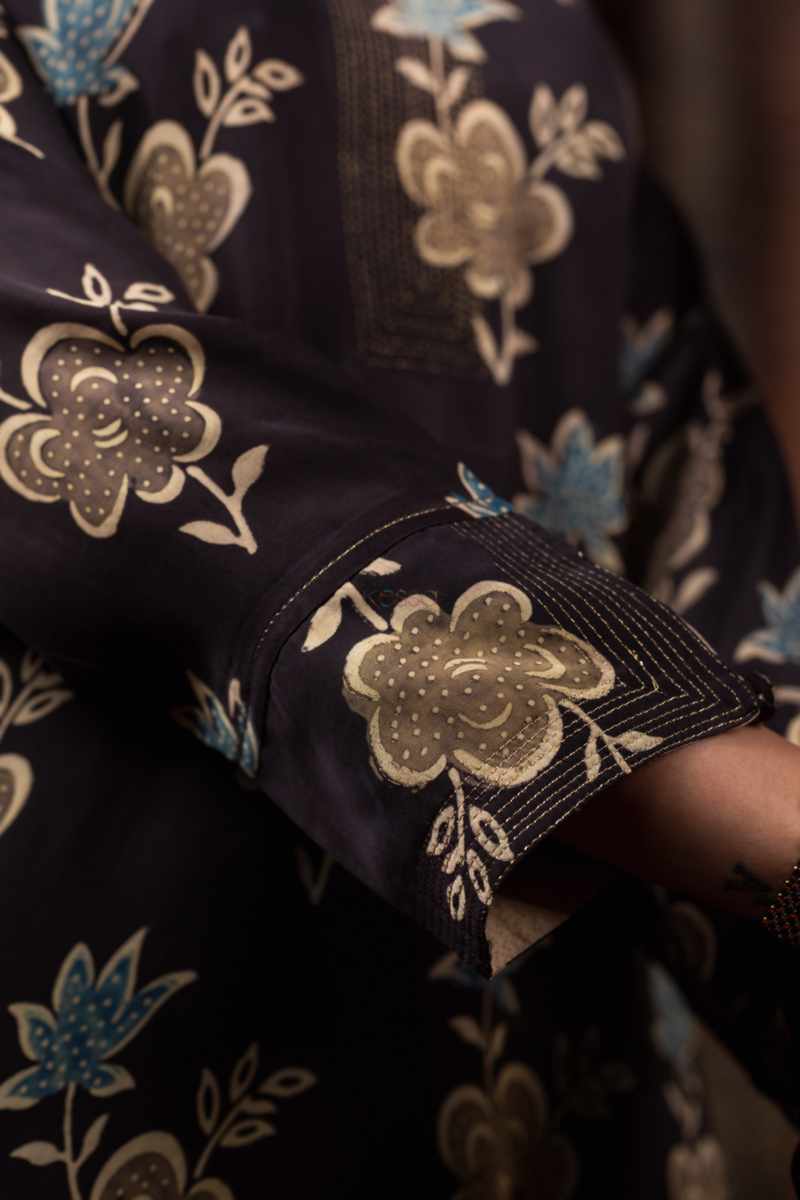 Image for Kusvaa Ws942 Varali Modal Block Print Kurta Closeup 2