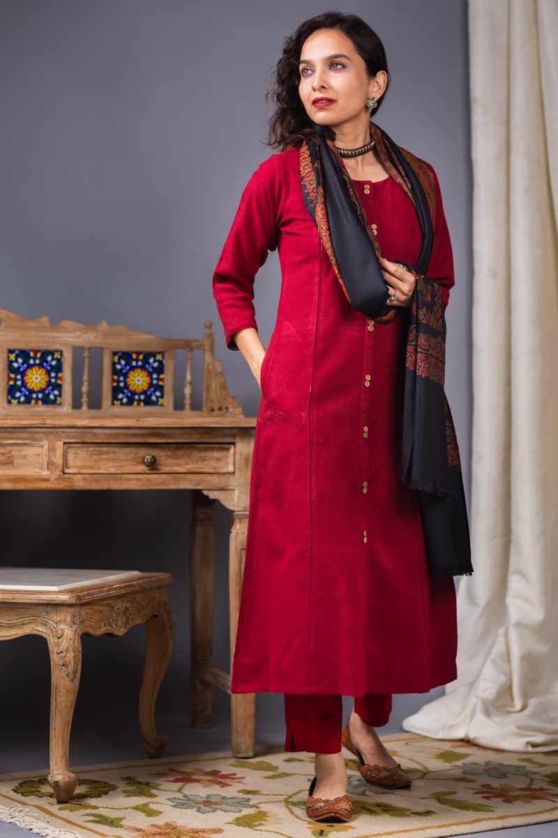 Image for Kusvaa Ws943 Prisha Acryllic Wool Straight Kurta Side