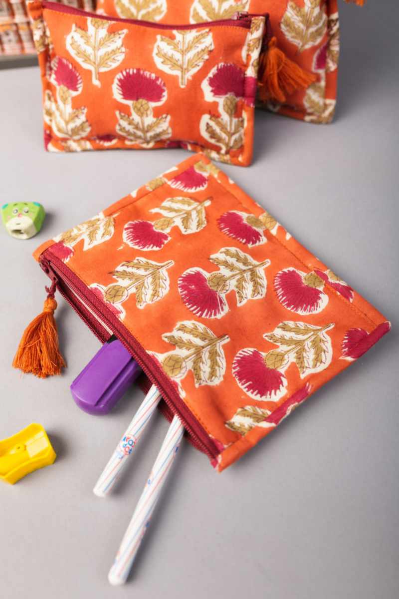 Image for Kusvaa Wsra38 Niyati Toiletry Pouch (set Of 3) Closeup