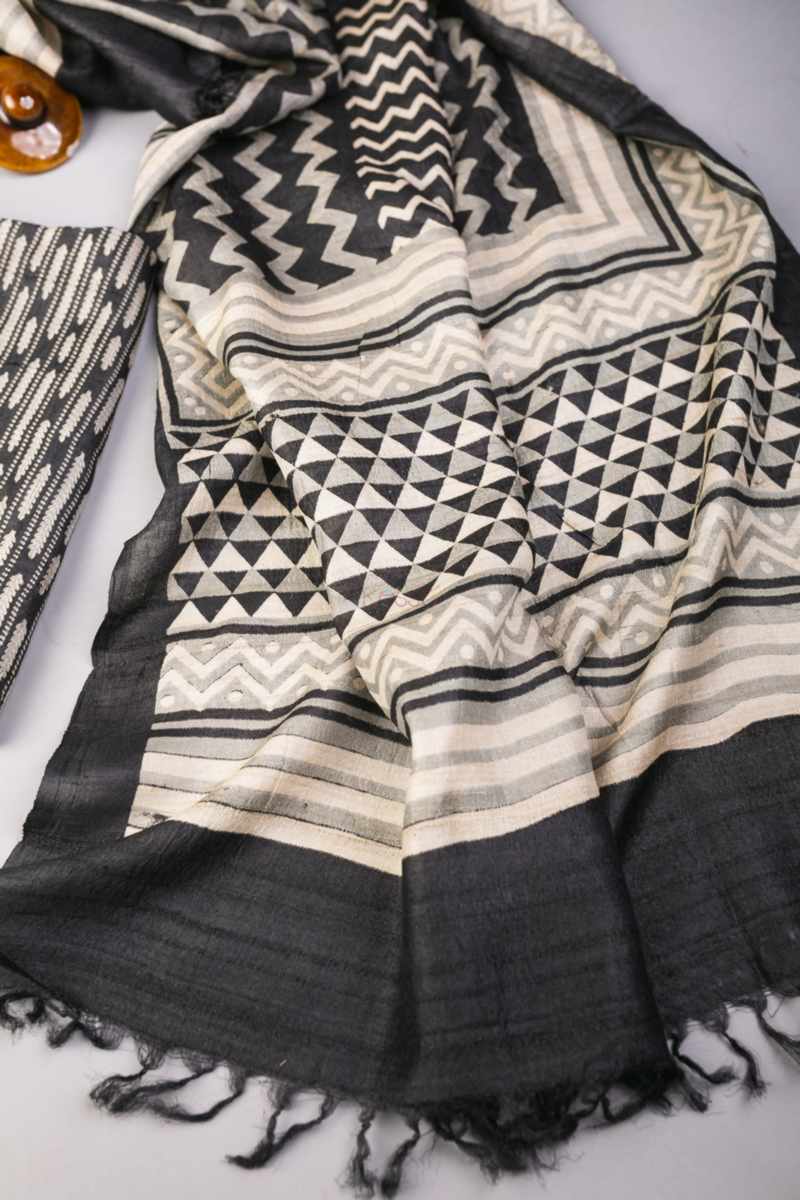 Image for Kusvaa Kula18 Rati Tussar Fabric Front