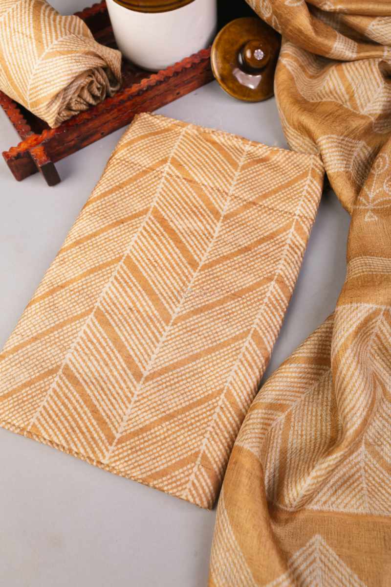 Image for Kusvaa Kula19 Rupali Tussar Fabric Set Front