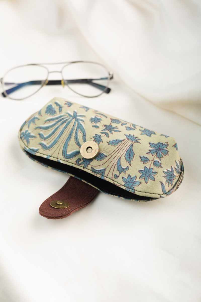 Image for Kusvaa Wsra55 Chashm E Baddoor Sunglass Spectacles Cover Featured