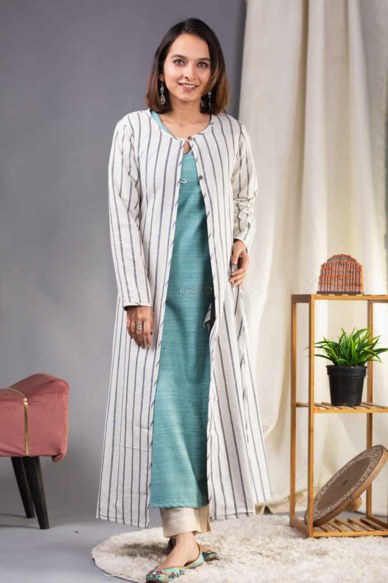 Image for Ws944 Samiya Long Jacket Closeup 2