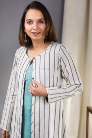 Image for Ws944 Samiya Long Jacket Closeup