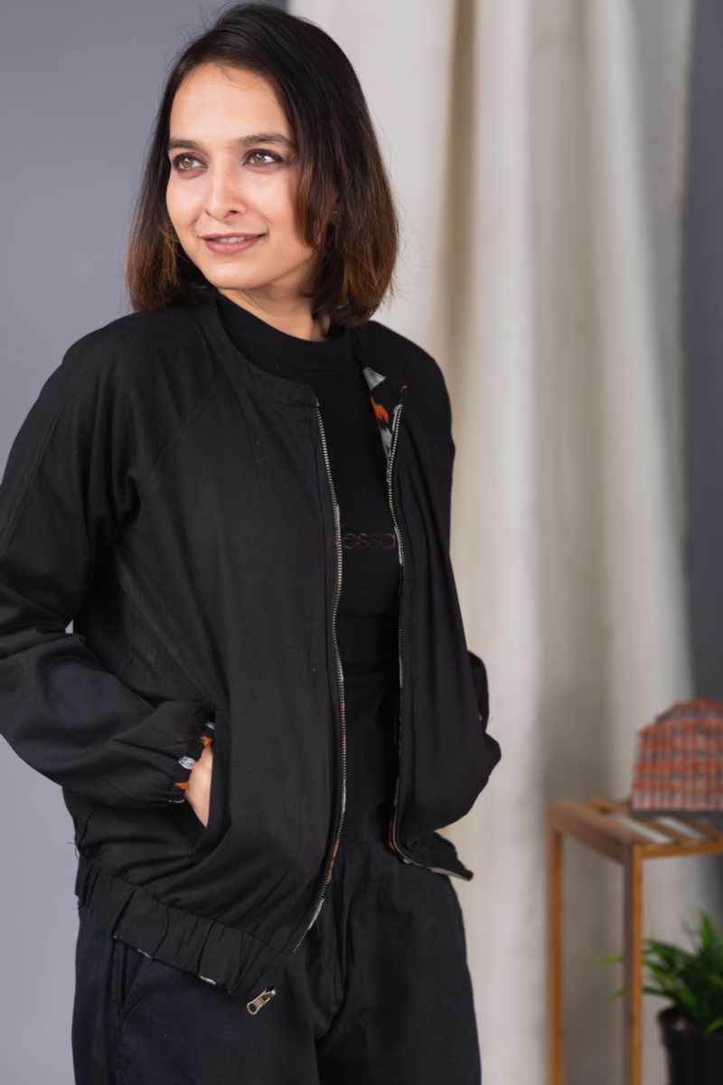 Image for Ws950 Eliza Reversible Bomber Jacket Sitting