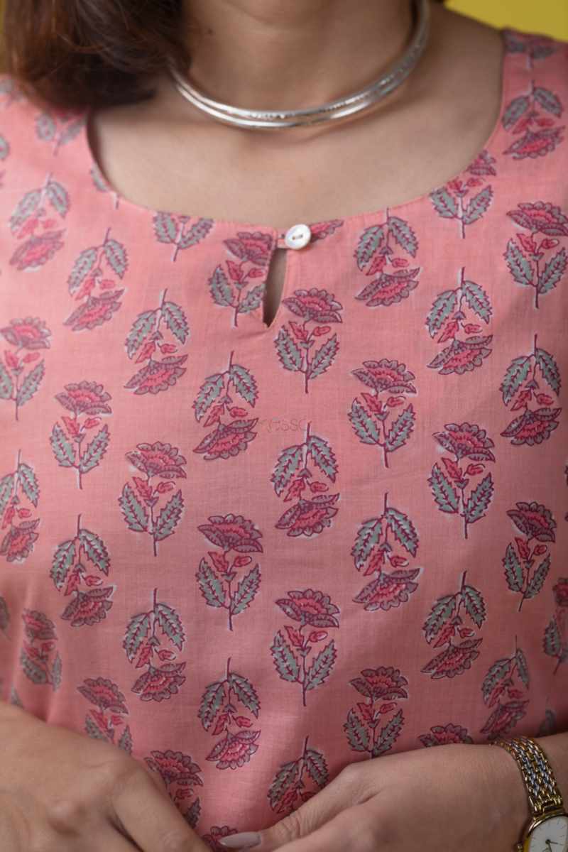 Image for Kusvaa De146 Sarla Regular Wear Kurta Closeup New
