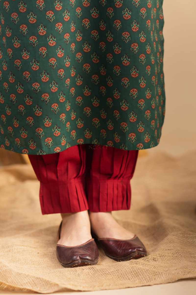 Image for Kusvaa De163 Elaxi Cotton Kurta Closeup 2