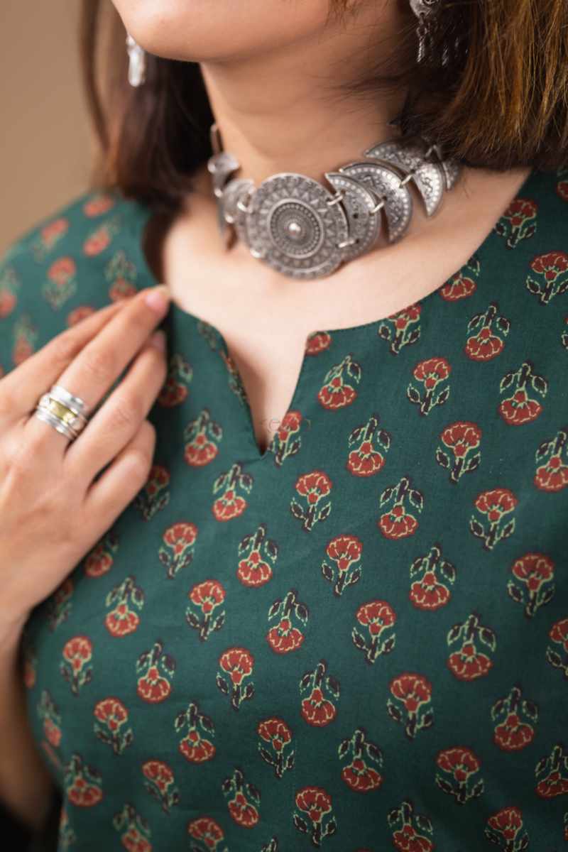 Image for Kusvaa De163 Elaxi Cotton Kurta Closeup